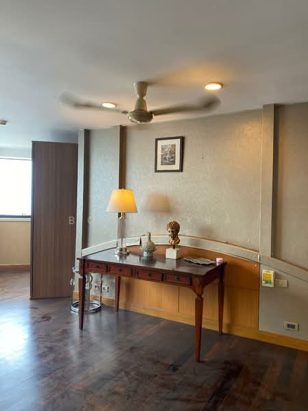 President Park Sukhumvit 24, Bangkok, 99 Sukhumvit 24 Alley, Khlongtoei Nua, Watthana, Bangkok, 3 Bedrooms, 261 sqm, Condo For Rent, by Boonraksa Sopak, 500278441 - DDproperty.com