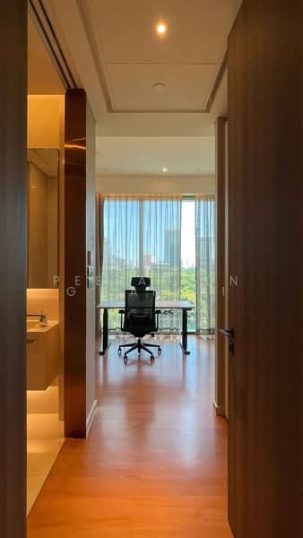 Sindhorn Tonson, Bangkok, 89 Soi Tonson Sarasin Road, Lumphini, Pathum Wan, Bangkok, 2 Bedrooms, 106 sqm, Condo For Rent, by Peeraphong Jamsai, 500278490 - DDproperty.com