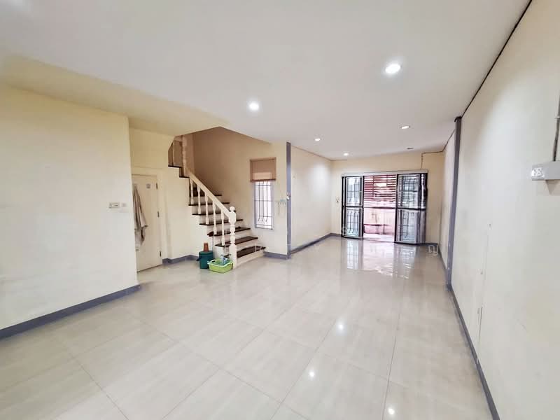 กรีนการ์เด้นโฮม ลำลูกกา-คลอง8, Pathum Thani, Lam Luk Ka, Lam Luk Ka, Pathum Thani, 3 Bedrooms, 100 sqm, Townhouse For Sale, by The Best Property หาญ, 500278491 - DDproperty.com