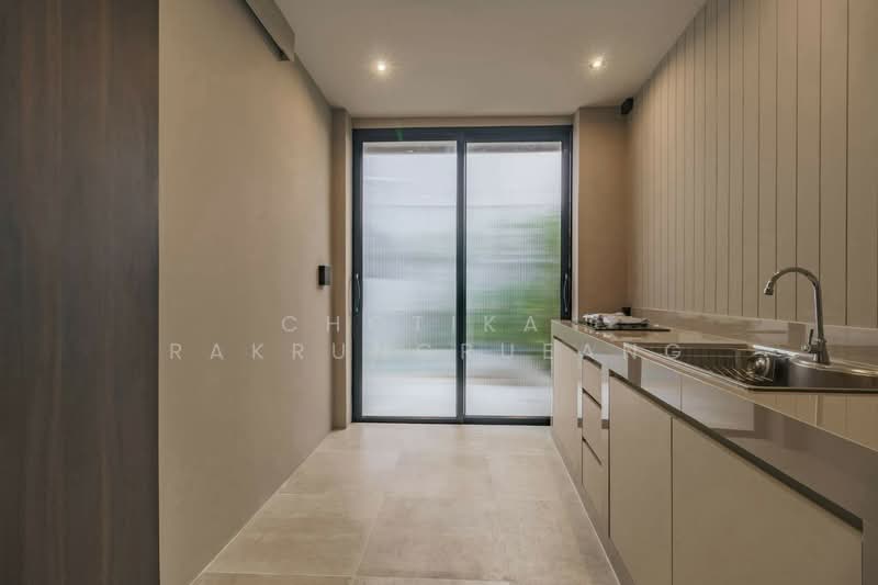 4-BR Townhouse, Bangkok, Khlong Tan Nua, Watthana, Bangkok, 4 Bedrooms, 325 sqm, Townhouse For Rent, by Chotika   Rakrungrueang, 500278577 - DDproperty.com