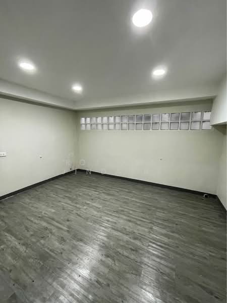 4-BR Townhouse, Bangkok, Jom Phon, Chatuchak, Bangkok, 4 Bedrooms, 230 sqm, Townhouse For Rent, by Rojjana Jindasri, 500278588 - DDproperty.com