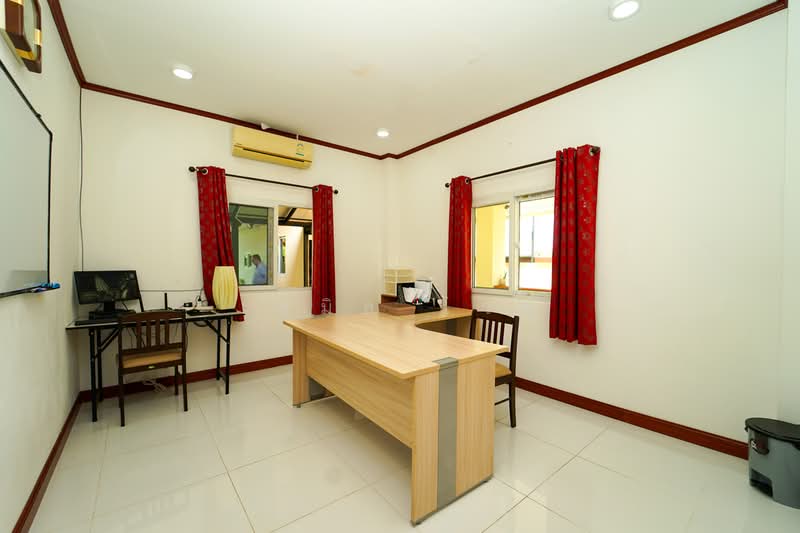 920211022-192, Chiang Mai, Muang Len, San Sai, Chiang Mai, 3 Bedrooms, 200 sqm, Single Detached House For Sale, by Emil Weiss, 500278594 - DDproperty.com