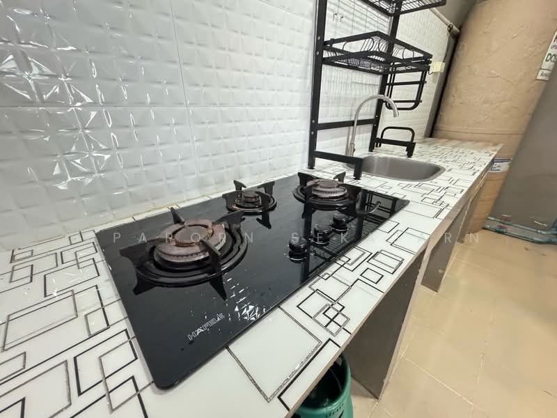 Q District Westgate : คิว ดิสทริค เวสต์เกต, นนทบุรี, ถนน จันทร์ทองเอี่ยม, บางรักพัฒนา, บางบัวทอง, นนทบุรี, 90 ตร.ม., ทาวน์เฮ้าส์ ให้เช่า, โดย Supaporn Sekajarn, 500278638 - DDproperty.com