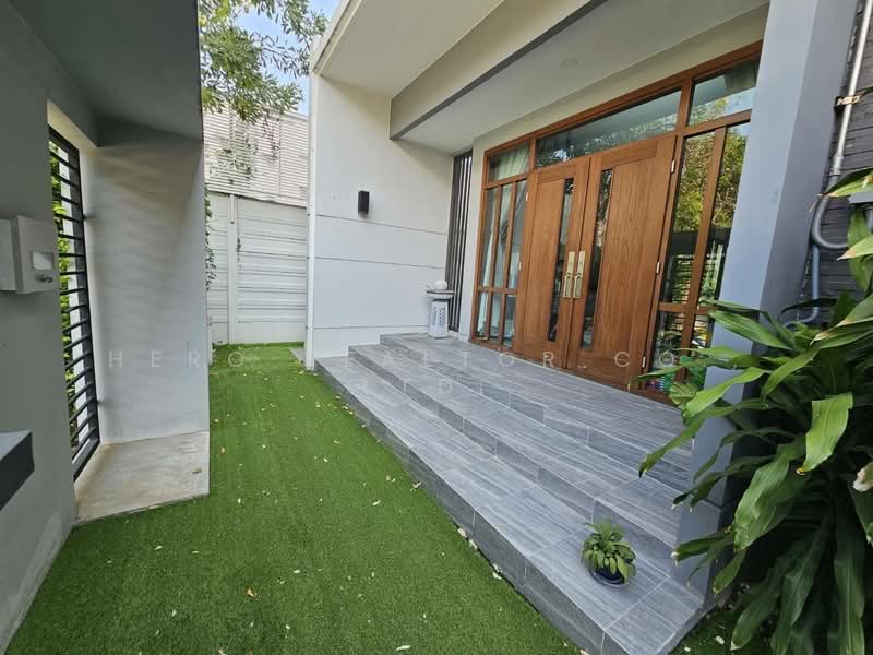 The City Ekkamai-Ladprao, Bangkok, Pradit Manutham Road, Phlapphla, Wang Thonglang, Bangkok, 4 Bedrooms, 309 sqm, Single Detached House For Rent, by Hero Realtor Co., Ltd., 500278643 - DDproperty.com