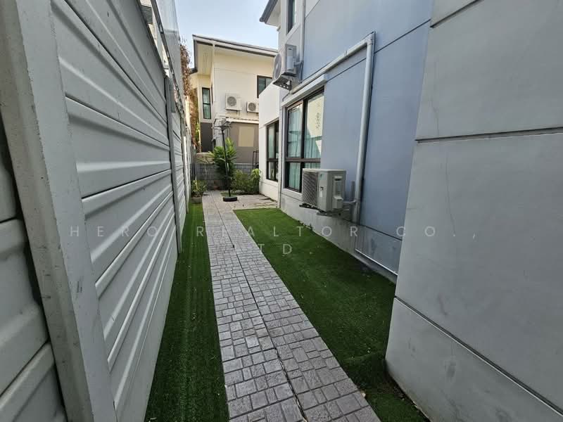 The City Ekkamai-Ladprao, Bangkok, Pradit Manutham Road, Phlapphla, Wang Thonglang, Bangkok, 4 Bedrooms, 309 sqm, Single Detached House For Rent, by Hero Realtor Co., Ltd., 500278643 - DDproperty.com