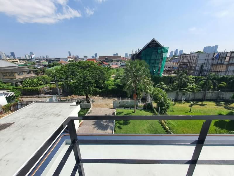 บ้าน 5-ห้องนอน, กรุงเทพ, บางจาก, พระโขนง, กรุงเทพ, 700 ตร.ม., บ้านเดี่ยว ขาย, โดย Rojjana Jindasri, 500278653 - DDproperty.com