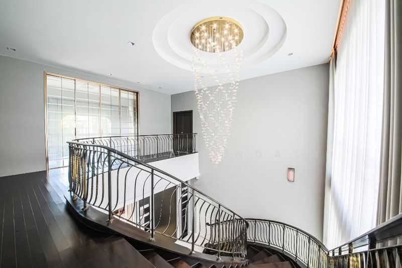Grand Bangkok Boulevard Krungthepkritha, Bangkok, Srinakarin-Romklao Road, Khlong Sam Prawet, Lat Krabang, Bangkok, 5 Bedrooms, 604 sqm, Single Detached House For Rent, by Rojjana Jindasri, 500278663 - DDproperty.com