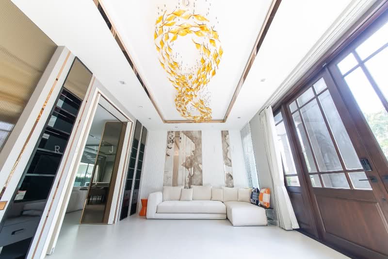 Grand Bangkok Boulevard Krungthepkritha : แกรนด์ บางกอก บูเลอวาร์ด กรุงเทพกรีฑา, กรุงเทพ, ถนน ศรีนครินทร์-ร่มเกล้า, คลองสามประเวศ, ลาดกระบัง, กรุงเทพ, 604 ตร.ม., บ้านเดี่ยว ขาย, โดย Rojjana Jindasri, 500278669 - DDproperty.com