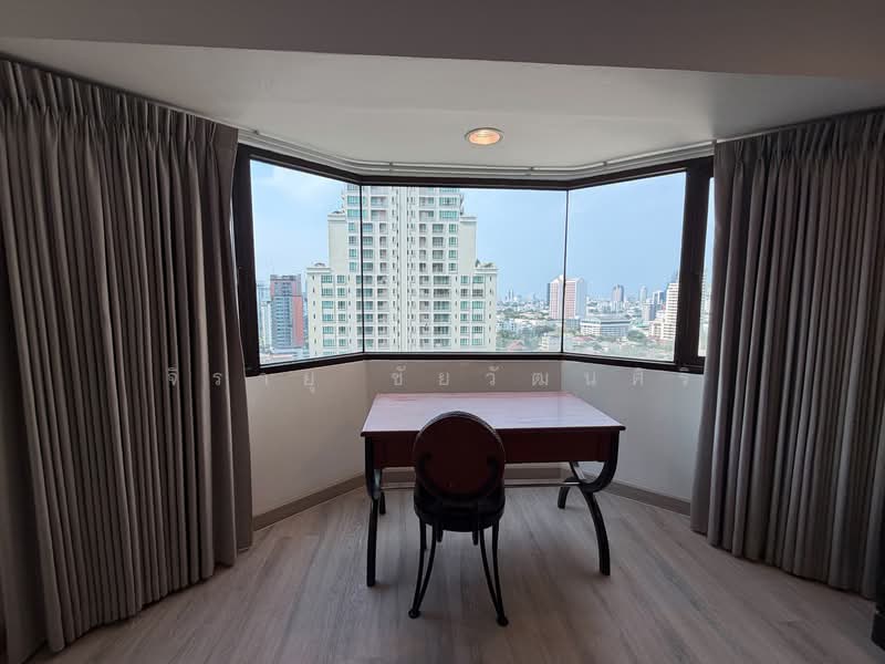 Baan Suanpetch, Bangkok, 18 Soi Sukhumvit 39, Khlong Tan Nua, Watthana, Bangkok, 3 Bedrooms, 265 sqm, Condo For Rent, by Jirayu Chaiyawattanasiri, 500278730 - DDproperty.com