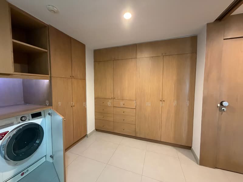 Baan Suanpetch, Bangkok, 18 Soi Sukhumvit 39, Khlong Tan Nua, Watthana, Bangkok, 3 Bedrooms, 265 sqm, Condo For Rent, by Jirayu Chaiyawattanasiri, 500278730 - DDproperty.com