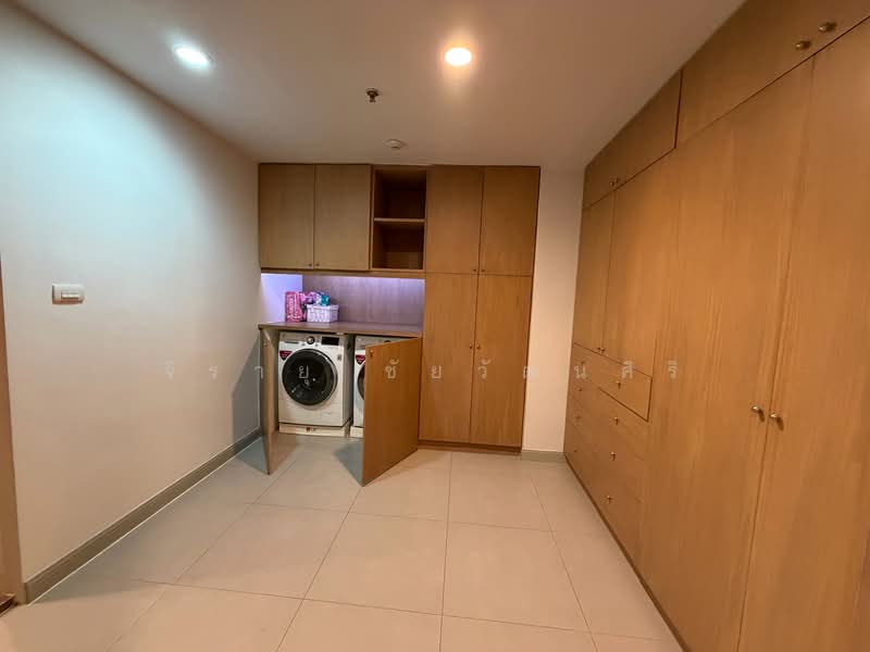 Baan Suanpetch, Bangkok, 18 Soi Sukhumvit 39, Khlong Tan Nua, Watthana, Bangkok, 3 Bedrooms, 265 sqm, Condo For Rent, by Jirayu Chaiyawattanasiri, 500278730 - DDproperty.com