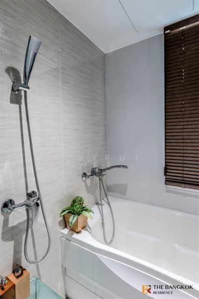 Runesu Thonglor 5, Bangkok, 82 Padi Madi Alley, Khlong Tan Nua, Watthana, Bangkok, 2 Bedrooms, 44 sqm, Condo For Sale, by Sirirut Havee Akehurst, 500278794 - DDproperty.com