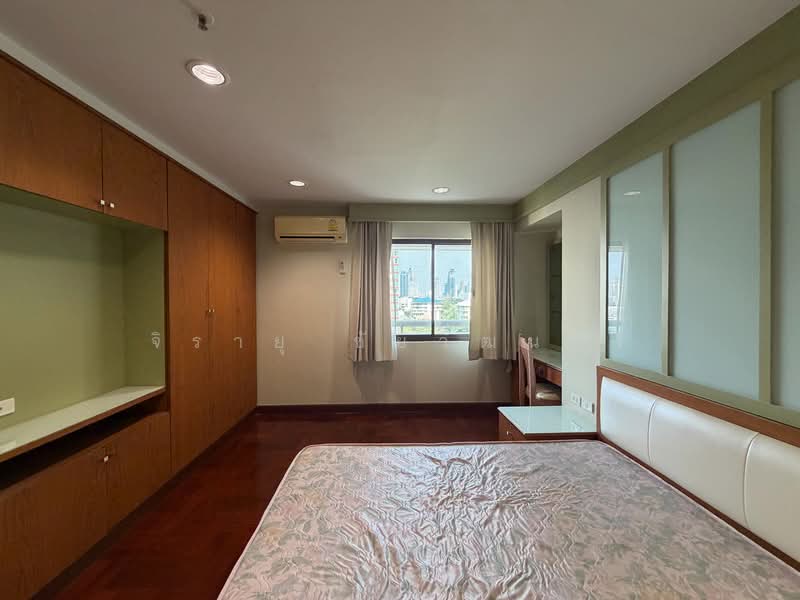 Baan Suanpetch, Bangkok, 18 Soi Sukhumvit 39, Khlong Tan Nua, Watthana, Bangkok, 3 Bedrooms, 265 sqm, Condo For Rent, by Jirayu Chaiyawattanasiri, 500278820 - DDproperty.com