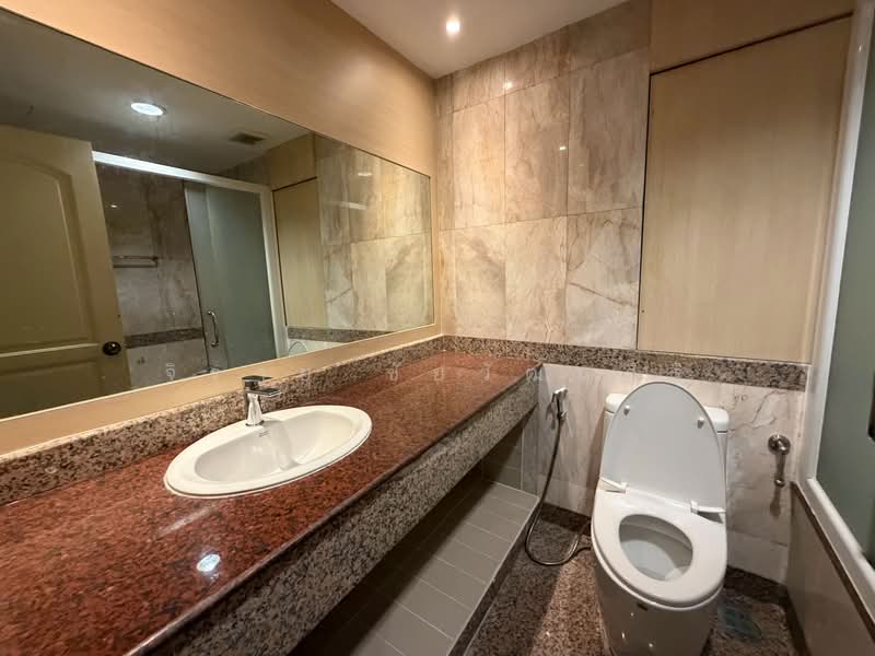 Baan Suanpetch, Bangkok, 18 Soi Sukhumvit 39, Khlong Tan Nua, Watthana, Bangkok, 3 Bedrooms, 265 sqm, Condo For Rent, by Jirayu Chaiyawattanasiri, 500278820 - DDproperty.com