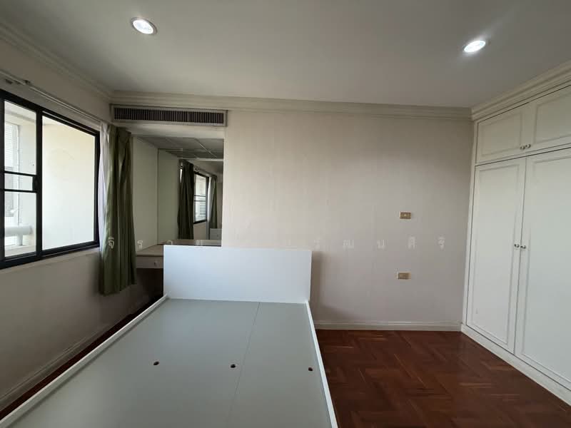 Baan Suanpetch, Bangkok, 18 Soi Sukhumvit 39, Khlong Tan Nua, Watthana, Bangkok, 3 Bedrooms, 265 sqm, Condo For Rent, by Jirayu Chaiyawattanasiri, 500278869 - DDproperty.com