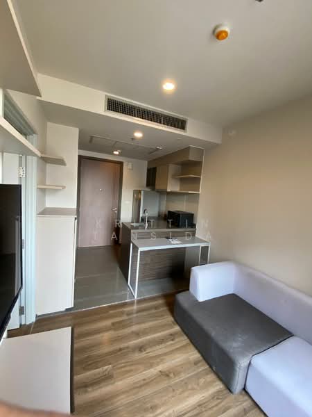 Onyx Phahonyothin, Bangkok, 1505 Phahonyothin Road, Samsen Nai, Phaya Thai, Bangkok, 1 Bedroom, 32 sqm, Condo For Sale, by Krittin Tansida, 500278888 - DDproperty.com