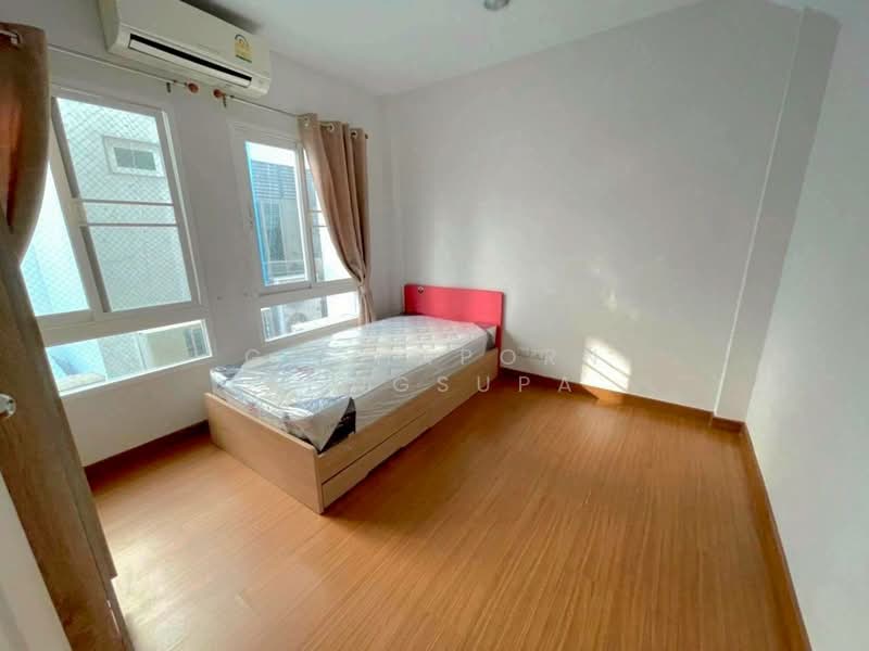Baan Klang Krung Sathorn, กรุงเทพ, เจริญราษฎร์, บางโคล่, บางคอแหลม, กรุงเทพ, 200 ตร.ม., ทาวน์เฮ้าส์ ให้เช่า, โดย Gochaporn Fongsupa, 500278953 - DDproperty.com