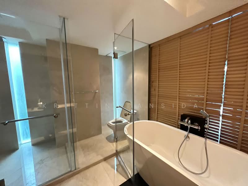 Ficus Lane, Bangkok, Soi Sukhumvit 44/1, Phra Kanong, Khlong Toei, Bangkok, 4 Bedrooms, 439 sqm, Condo For Sale, by Krittin Tansida, 500278962 - DDproperty.com