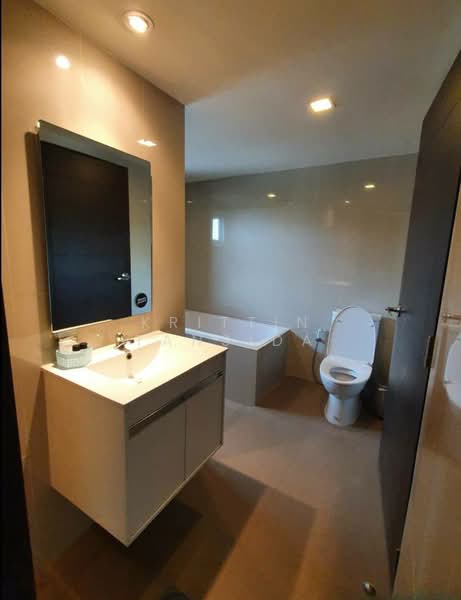 The Kaze 34, Bangkok, 66 Soi Sukhumvit 34, Khong Tan, Khlong Toei, Bangkok, 2 Bedrooms, 50 sqm, Apartment For Rent, by Krittin Tansida, 500278971 - DDproperty.com