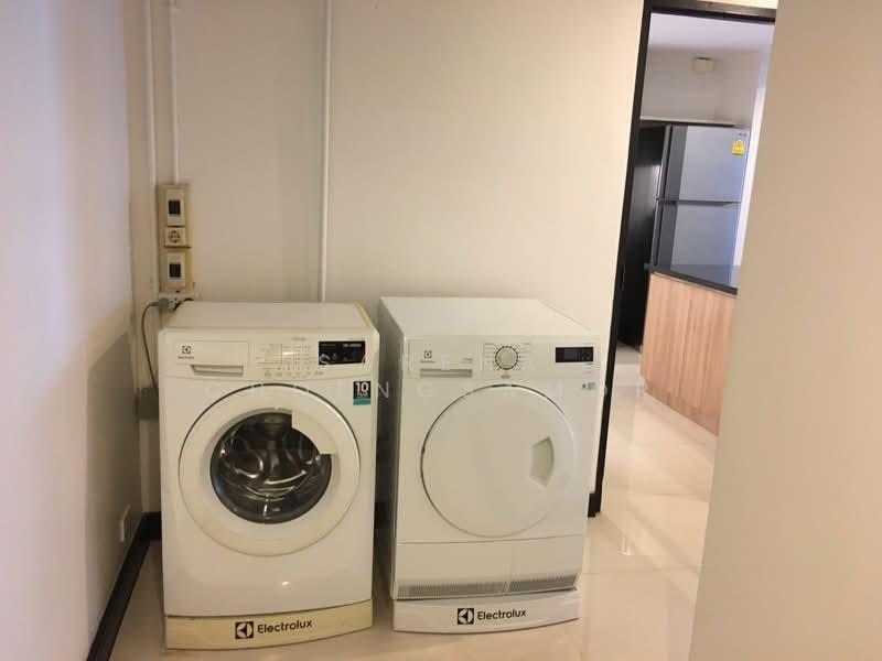 Charoenjai Place, Bangkok, 40 Soi Pridi Banomyong 31, Khlong Tan Nua, Watthana, Bangkok, 4 Bedrooms, 277 sqm, Apartment For Rent, by Sarena Choengsamor, 500279092 - DDproperty.com