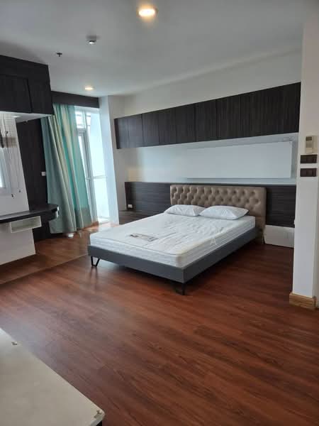 St Louis Grand Terrace : เซ็นต์ห ลุยส์ แกรนด์ เทอเรส, กรุงเทพ, ซอย สาทร 11 S Sathon Rd, ยานนาวา, สาทร, กรุงเทพ, 90 ตร.ม., คอนโด ให้เช่า, โดย Krittin Tansida, 500279093 - DDproperty.com