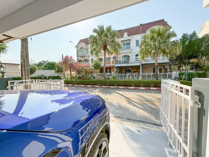 The Metro Sathorn-Kanlapaphruek, Bangkok, Kanlapaphruek Road, Bang Wa, Phasi Charoen, Bangkok, 3 Bedrooms, 200 sqm, Townhouse For Rent, by Forty-Six Real Estate Group, 500279110 - DDproperty.com