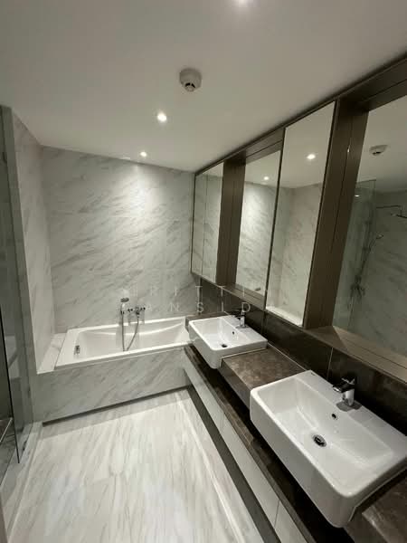 Fynn Asoke, Bangkok, 28 Sukhumvit 10 Alley, Khlong Toei, Khlong Toei, Bangkok, 3 Bedrooms, 105 sqm, Condo For Rent, by Krittin Tansida, 500279122 - DDproperty.com