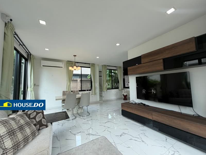 The Rux Ramintra-Hathairat, Bangkok, 94-1 Soi Thai Raman, Sam Wa Tawan Tok, Khlong Sam Wa, Bangkok, 3 Bedrooms, 215 sqm, Single Detached House For Sale, by Sirikamol Choonpicharn, 500279146 - DDproperty.com