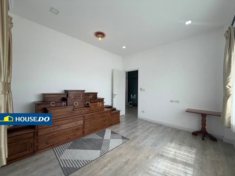 The Rux Ramintra-Hathairat, Bangkok, 94-1 Soi Thai Raman, Sam Wa Tawan Tok, Khlong Sam Wa, Bangkok, 3 Bedrooms, 215 sqm, Single Detached House For Sale, by Sirikamol Choonpicharn, 500279146 - DDproperty.com