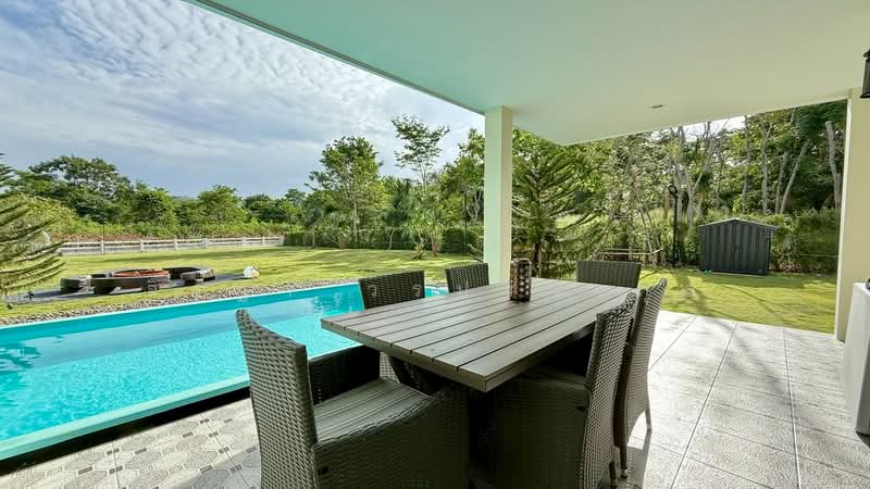 Cynthia Pool Villa Khaoyai, Nakhon Ratchasima, Mu Si, Pak Chong, Nakhon Ratchasima, 4 Bedrooms, 450 sqm, Single Detached House For Sale, by Jirathar Woraprangkul, 500279193 - DDproperty.com
