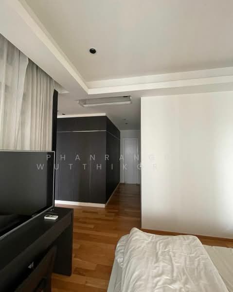 The Emporio Place, Bangkok, 93 Soi Sukhumvit 24, Sukhumvit Road, Khong Tan, Khlong Toei, Bangkok, 1 Bedroom, 73 sqm, Condo For Rent, by Phanrangsi Wutthikornwanich, 500279309 - DDproperty.com