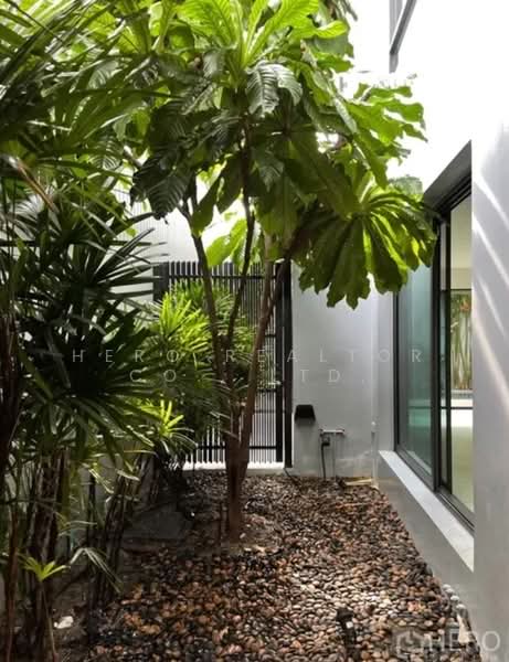 For Rent Detached House with Private Pool Sukhumvit 49 in Watthana Bangkok HRE00619, กรุงเทพ, สุขุมวิท, คลองตันเหนือ, วัฒนา, กรุงเทพ, 430 ตร.ม., บ้านเดี่ยว ให้เช่า, โดย Hero Realtor Co., Ltd., 500279375 - DDproperty.com