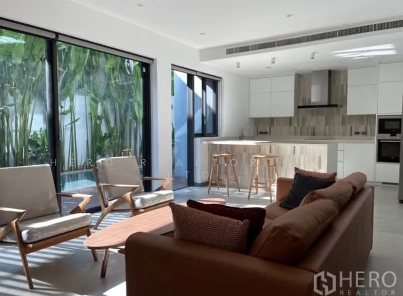 For Rent Detached House with Private Pool Sukhumvit 49 in Watthana Bangkok HRE00619, Bangkok, สุขุมวิท, Khlong Tan Nua, Watthana, Bangkok, 4 Bedrooms, 430 sqm, Single Detached House For Rent, by Hero Realtor Co., Ltd., 500279375 - DDproperty.com