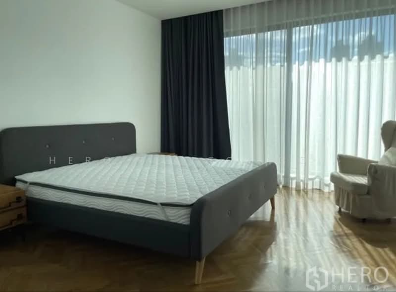 For Rent Detached House with Private Pool Sukhumvit 49 in Watthana Bangkok HRE00619, Bangkok, สุขุมวิท, Khlong Tan Nua, Watthana, Bangkok, 4 Bedrooms, 430 sqm, Single Detached House For Rent, by Hero Realtor Co., Ltd., 500279375 - DDproperty.com