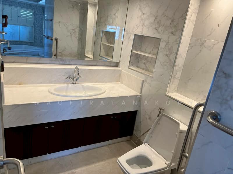 Kallista Mansion, Bangkok, 64 Soi Sukhumvit 11, Khlongtoei Nua, Watthana, Bangkok, 4 Bedrooms, 315 sqm, Condo For Rent, by Pemika Wachiratanakorn, 500279494 - DDproperty.com