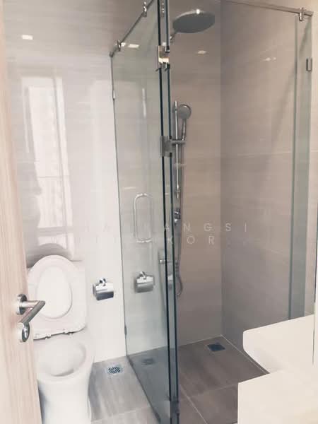 Noble BE33, Bangkok, 19 Soi Sukhumvit 33, Khlong Tan Nua, Watthana, Bangkok, 2 Bedrooms, 60 sqm, Condo For Rent, by Phanrangsi Wutthikornwanich, 500279536 - DDproperty.com