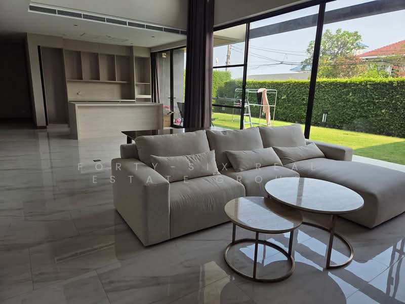 Townhouse Evergreen Village, Bangkok, Soi Bangna-Trad 56 (Nation Tower), Bang Na, Bang Na, Bangkok, 5 Bedrooms, 610 sqm, Townhouse For Rent, by Forty-Six Real Estate Group, 500279538 - DDproperty.com