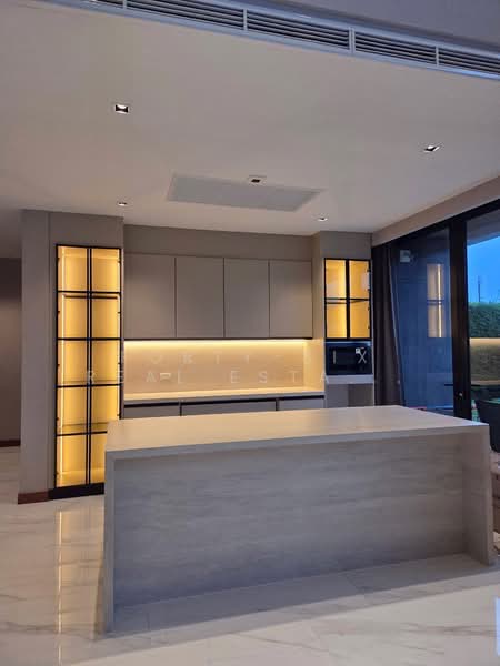 Townhouse Evergreen Village, Bangkok, Soi Bangna-Trad 56 (Nation Tower), Bang Na, Bang Na, Bangkok, 5 Bedrooms, 610 sqm, Townhouse For Rent, by Forty-Six Real Estate Group, 500279538 - DDproperty.com