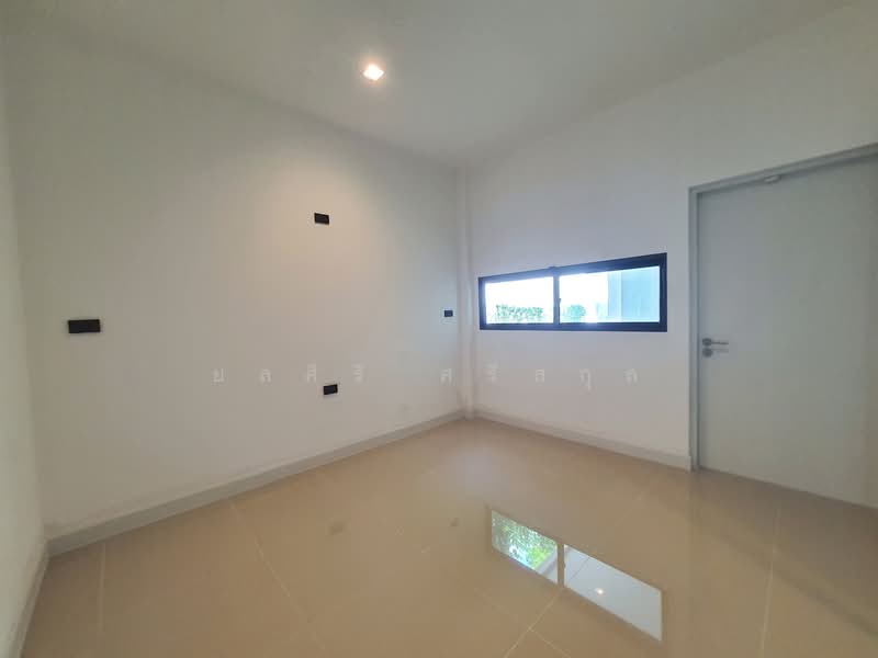 Bangkok Boulevard Signature Westgate : บางกอก บูเลอวาร์ด ซิกเนเจอร์ เวสต์เกต, นนทบุรี, ถ.กาญจนาภิเษก, บางบัวทอง, บางบัวทอง, นนทบุรี, 439 ตร.ม., บ้านเดี่ยว ขาย, โดย ยลศิริ ศรีสกุล, 500279549 - บางกอกบูเลอวาร์ด ซิกเนเจอร์ เวสต์เกต - DDproperty.com