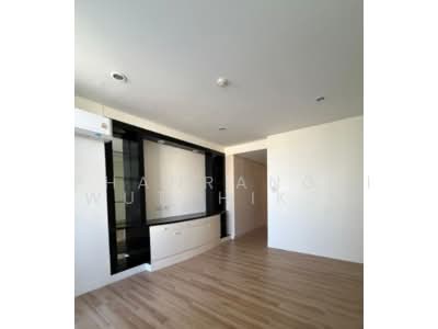 For Rent - River House Condominium, Bangkok