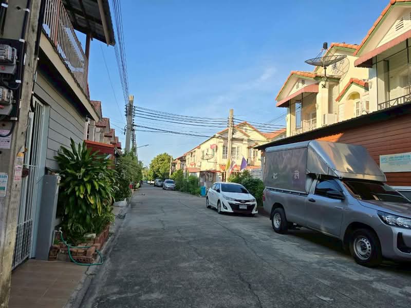 ขายทาวน์เฮ้าส์ 2 ชั้น หมู่บ้านศิลปการปาร์ค โครงการ 4 บางบัวทอง นนทบุรี, Nonthaburi, Bang Rak Pattana, Bang Bua Thong, Nonthaburi, 3 Bedrooms, 128 sqm, Townhouse For Sale, by รชตวัน บุญประสิทธิ์, 500279569 - DDproperty.com