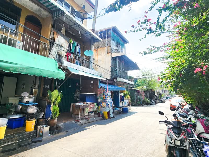 ขาย - อาคารพาณิชย์ 4 ชั้น ซอยประชาสงเคราะห์ 4 ใกล้ตลาดดินแดง, กรุงเทพ