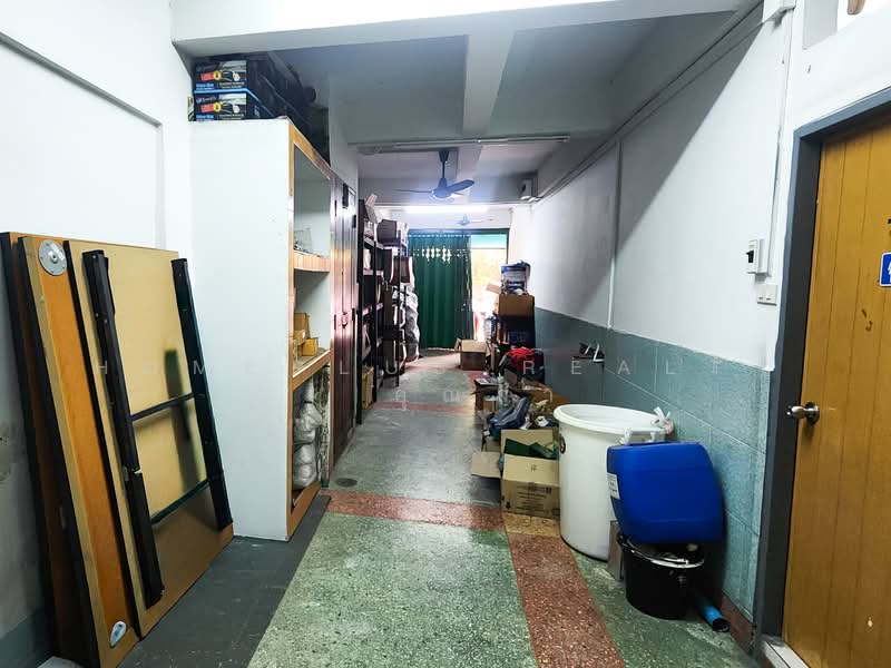 ขาย - อาคารพาณิชย์ 4 ชั้น ซอยประชาสงเคราะห์ 4 ใกล้ตลาดดินแดง, กรุงเทพ