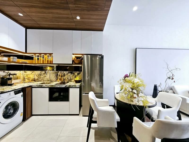 ROMM Convent, Bangkok, 42 Convent Road, Silom, Bang Rak, Bangkok, 1 Bedroom, 60 sqm, Condo For Sale, by Pemika Wachiratanakorn, 500279605 - DDproperty.com