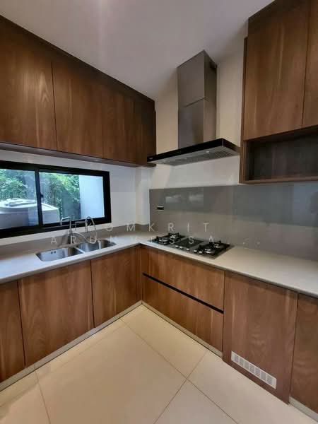 BuGaan Krungthep Kreetha, Bangkok, 109 15 Soi Krungthep Kreetha, Hua Mak, Bang Kapi, Bangkok, 4 Bedrooms, 430 sqm, Single Detached House For Rent, by Komkrit  Arunvessased , 500279623 - DDproperty.com