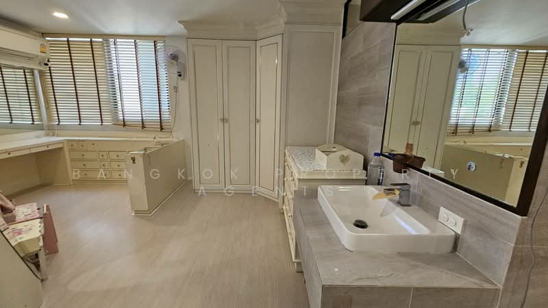 The Prestige 49 Condominium, Bangkok, Sukhumvit, Khlong Tan Nua, Watthana, Bangkok, 3 Bedrooms, 186 sqm, Condo For Rent, by BANGKOK PROPERTY AGENTS, 500279650 - DDproperty.com