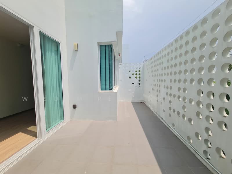 Nirvana Absolute Krungthep Kreetha, Bangkok, Soi Krungthep Kreetha B 5, Saphan Sung, Saphan Sung, Bangkok, 3 Bedrooms, 300 sqm, Single Detached House For Rent, by Wisdom Real Estate, 500279679 - DDproperty.com