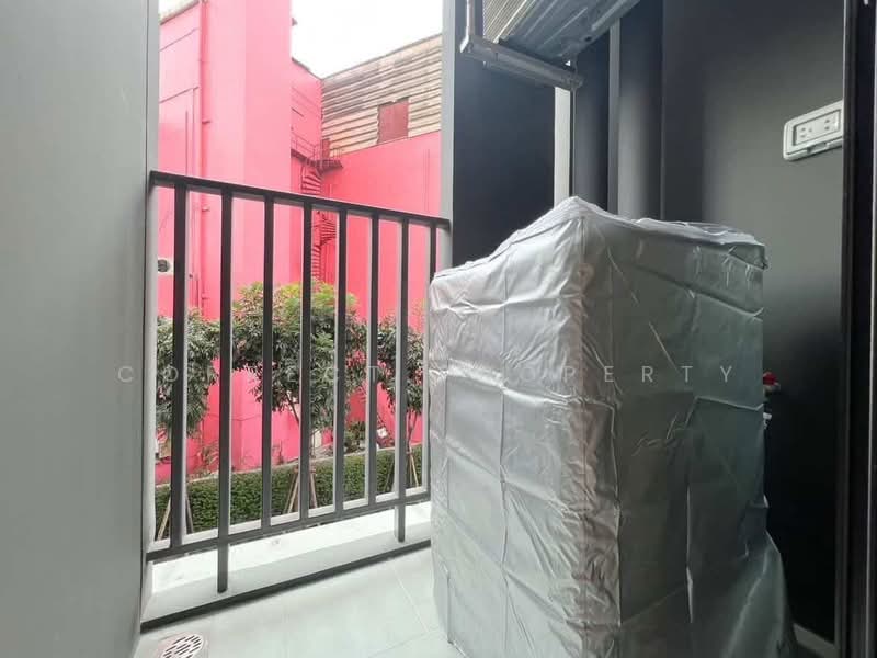 Chewathai Pinklao, Bangkok, Arun Amarin Road, Bang Yi Khan, Bang Phlat, Bangkok, 1 Bedroom, 30 sqm, Condo For Rent, by Correct Property, 500279684 - DDproperty.com