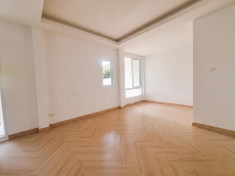 ดอนเมือง วิลล่า 2, Bangkok, Khlong Tanon, Sai Mai, Bangkok, 4 Bedrooms, 220 sqm, Single Detached House For Sale, by ณัฐยา ศิริฐานนท์, 500279695 - DDproperty.com
