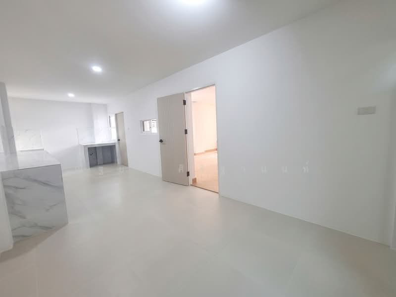 ดอนเมือง วิลล่า 2, Bangkok, Khlong Tanon, Sai Mai, Bangkok, 4 Bedrooms, 220 sqm, Single Detached House For Sale, by ณัฐยา ศิริฐานนท์, 500279695 - DDproperty.com